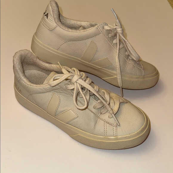 Veja Shoes - Veja Women's Off-White Sneakers